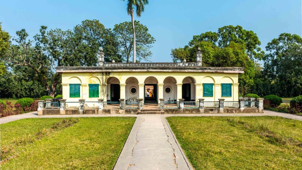 SIRAJ UD-DAULAH TOMB